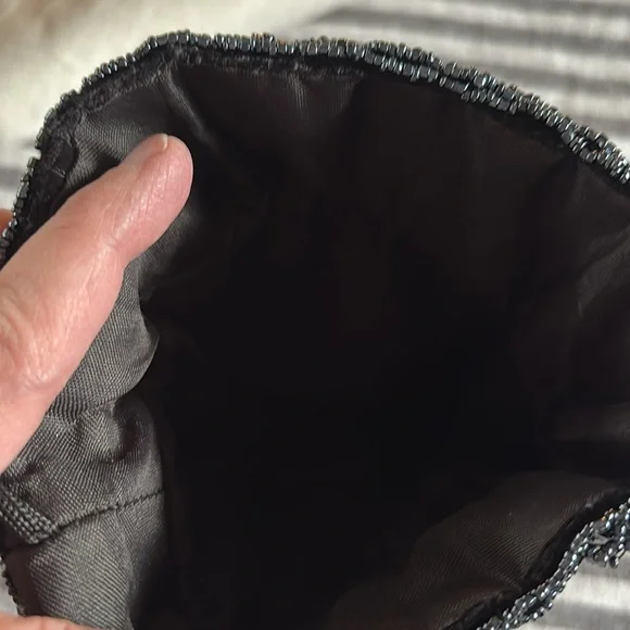 Sweet Vintage Beaded Drawstring Purse! - Picture 8 of 9